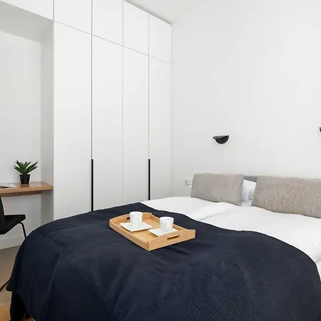 Modern With Parking And Garden By Renters