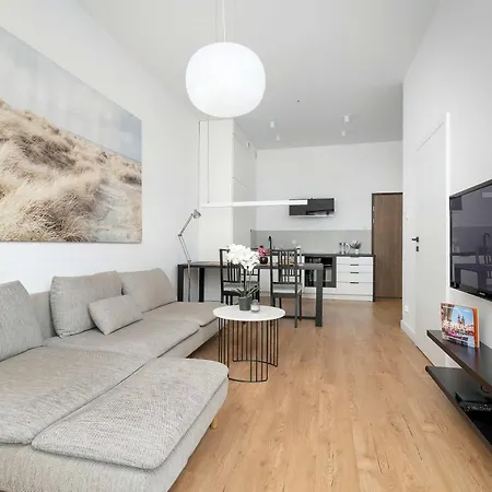 Modern With Parking And Garden By Renters 크라쿠프
