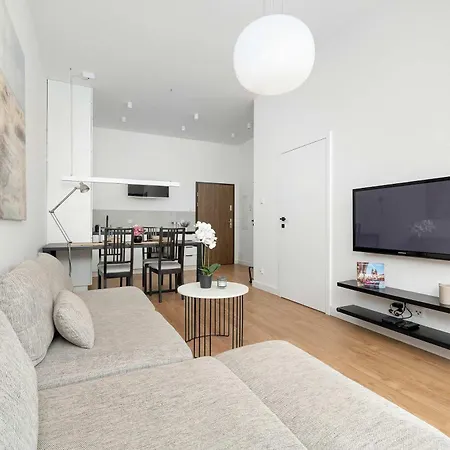 Modern With Parking And Garden By Renters Cracovie