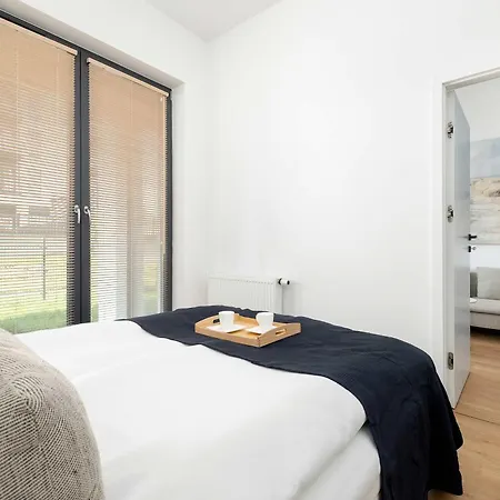Modern With Parking And Garden By Renters Appartement