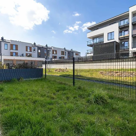 Appartement Modern With Parking And Garden By Renters Cracovie